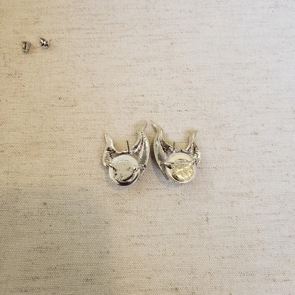 🔥 Maleficent Oversized Stud Earrings ✴ 🔥 - Picture 8 of 12